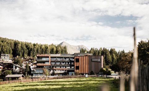 Projekt: Hotel Sonnenberg Meransen - Tip Top Fenster & Systeme - Türen, Verglasungen, Fenster im Glas und Hebe-Schiebtüren