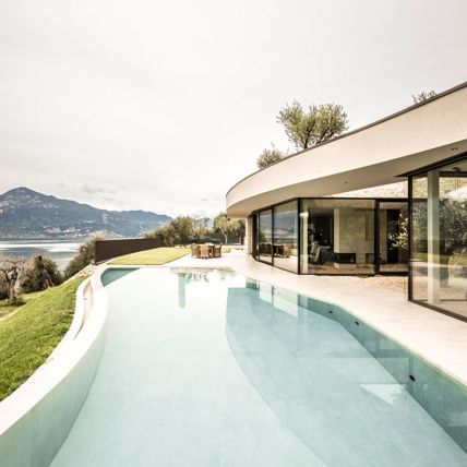 Projekt: Villa am Gardasee - Tip Top Fenster & Systeme - Fenster und Verglasungen aus Südtirol