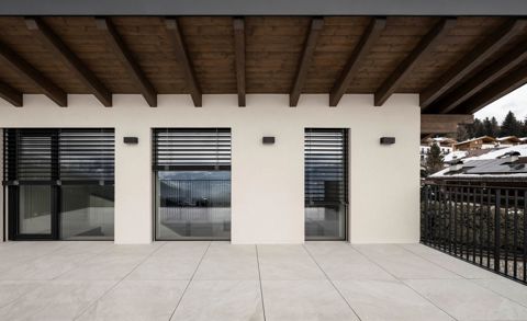 Rahmenlosen Verglasungen und Raffstore