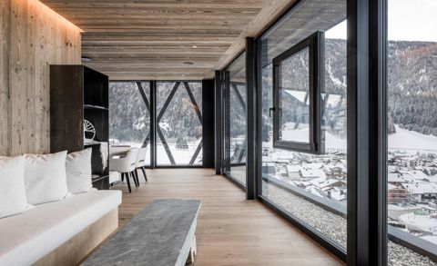 Projekt: Amus Chalets Antholz - Tip Top Fenster & Systeme - Verglasungen und Fenster im Glas