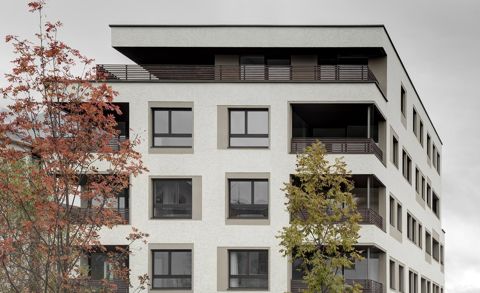 Projekt: Wohnbau Bruneck - Tip Top Fenster & Systeme - Fenster und Beschattungssysteme aus Südtirol