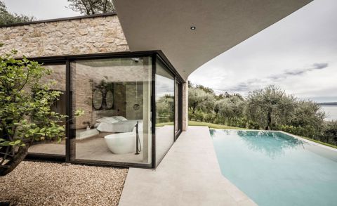 Projekt: Villa am Gardasee - Tip Top Fenster & Systeme - Fenster und Verglasungen aus Südtirol