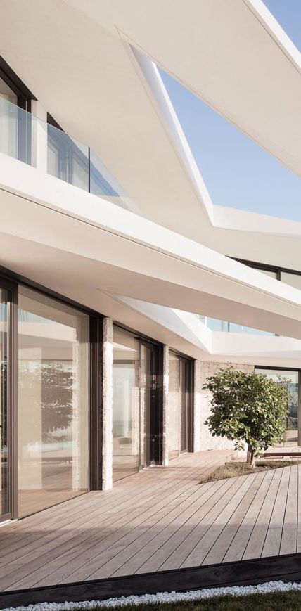 Projekt: Villa am Gardasee - Tip Top Fenster & Systeme - Fenster und Verglasungen aus Südtirol