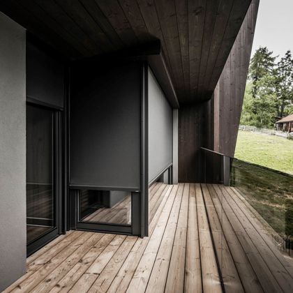 Tende oscuranti con guida zip abbassate